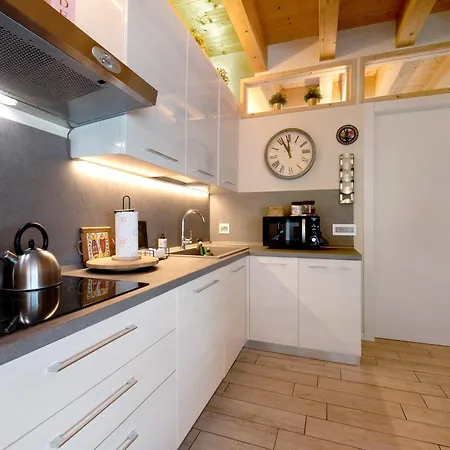 Relax And Happiness Vakantiehuis Perledo