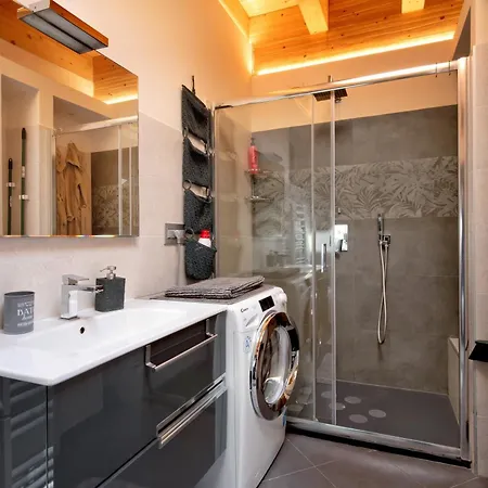 Relax And Happiness Private Jacuzzi * Perledo