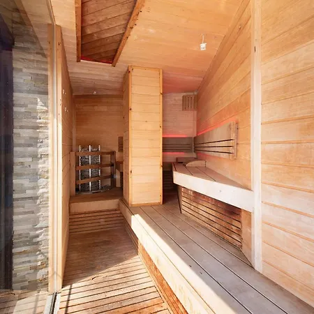 Relax And Happiness Private Jacuzzi *