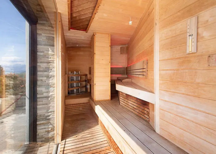 Relax And Happiness Private Jacuzzi